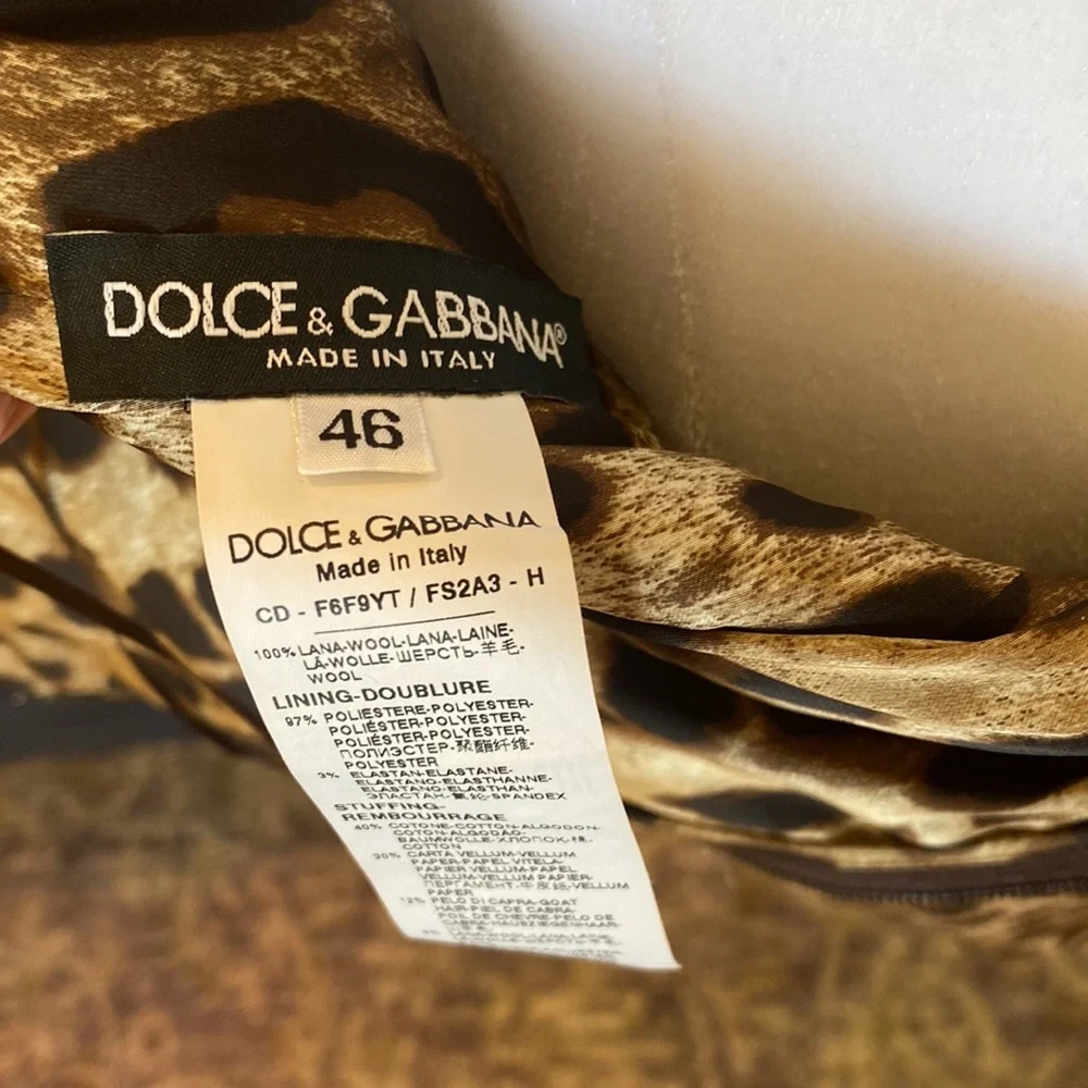 Dolce & Gabbana AUTHENTIC off the shoulder dress - Picture 7 of 8